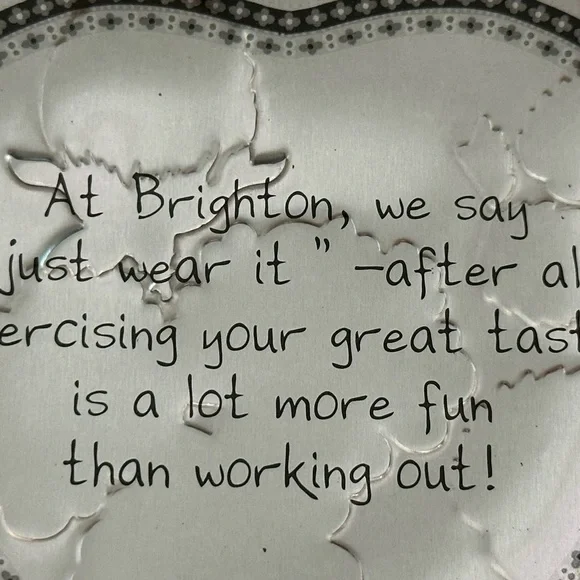 Brighton Heart Floral Tin Box with 3 Silver Heart Pagemarkers/Bookmarks - Picture 11 of 11